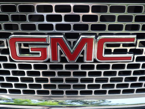 Used 2017 GMC Sierra 3500 Denali w/ Duramax Plus Package AWD/4WD image 53