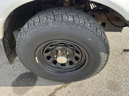 Used 1999 Ford Ranger XLT image 17