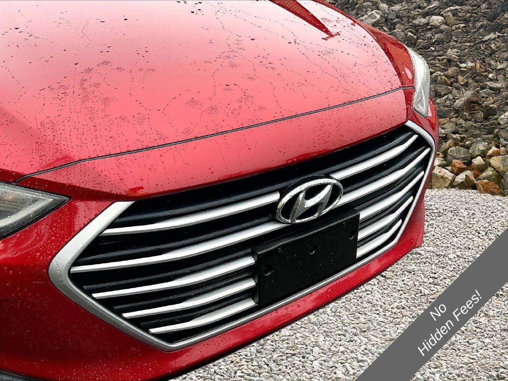 Used 2017 Hyundai Elantra SE FWD image 18