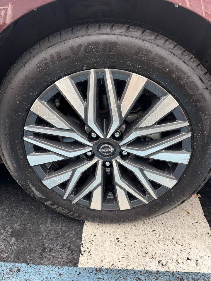 Used 2024 Nissan Altima 2.5 SV FWD image 22