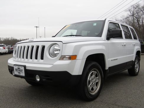 Used 2017 Jeep Patriot Sport w/ Power Value Group image 1