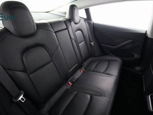 Used 2022 Tesla Model 3 Long Range image 9