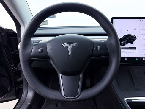 Used 2023 Tesla Model 3 Standard Range image 27