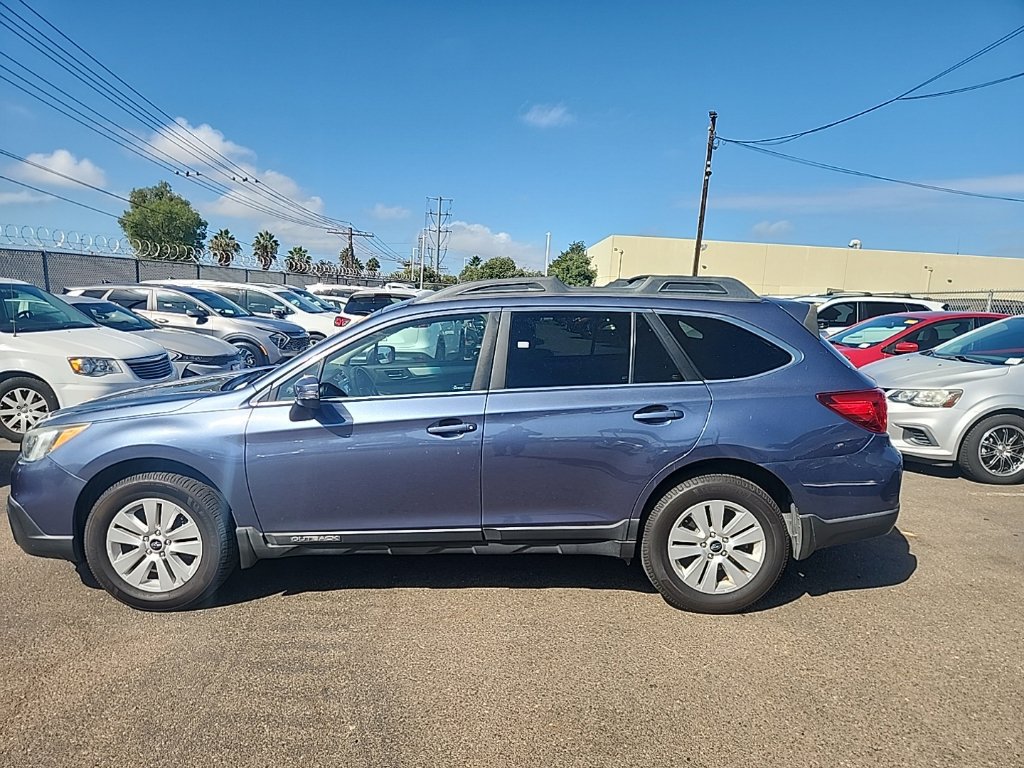 Used 2016 Subaru Outback 2.5i Premium AWD/4WD image 10