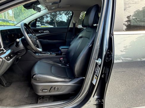 Used 2023 Kia Sportage EX FWD image 14