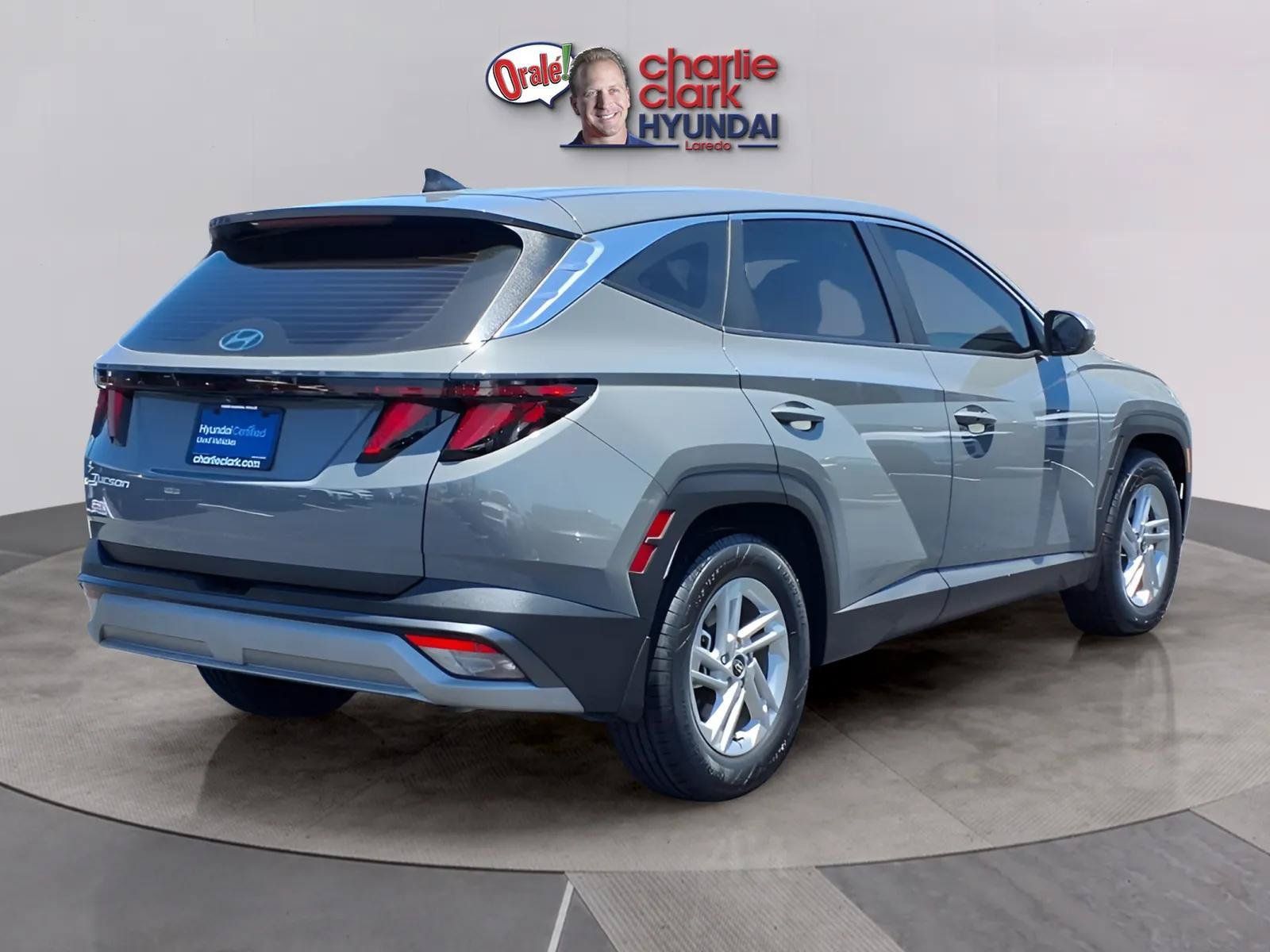Certified 2025 Hyundai Tucson SE FWD image 5