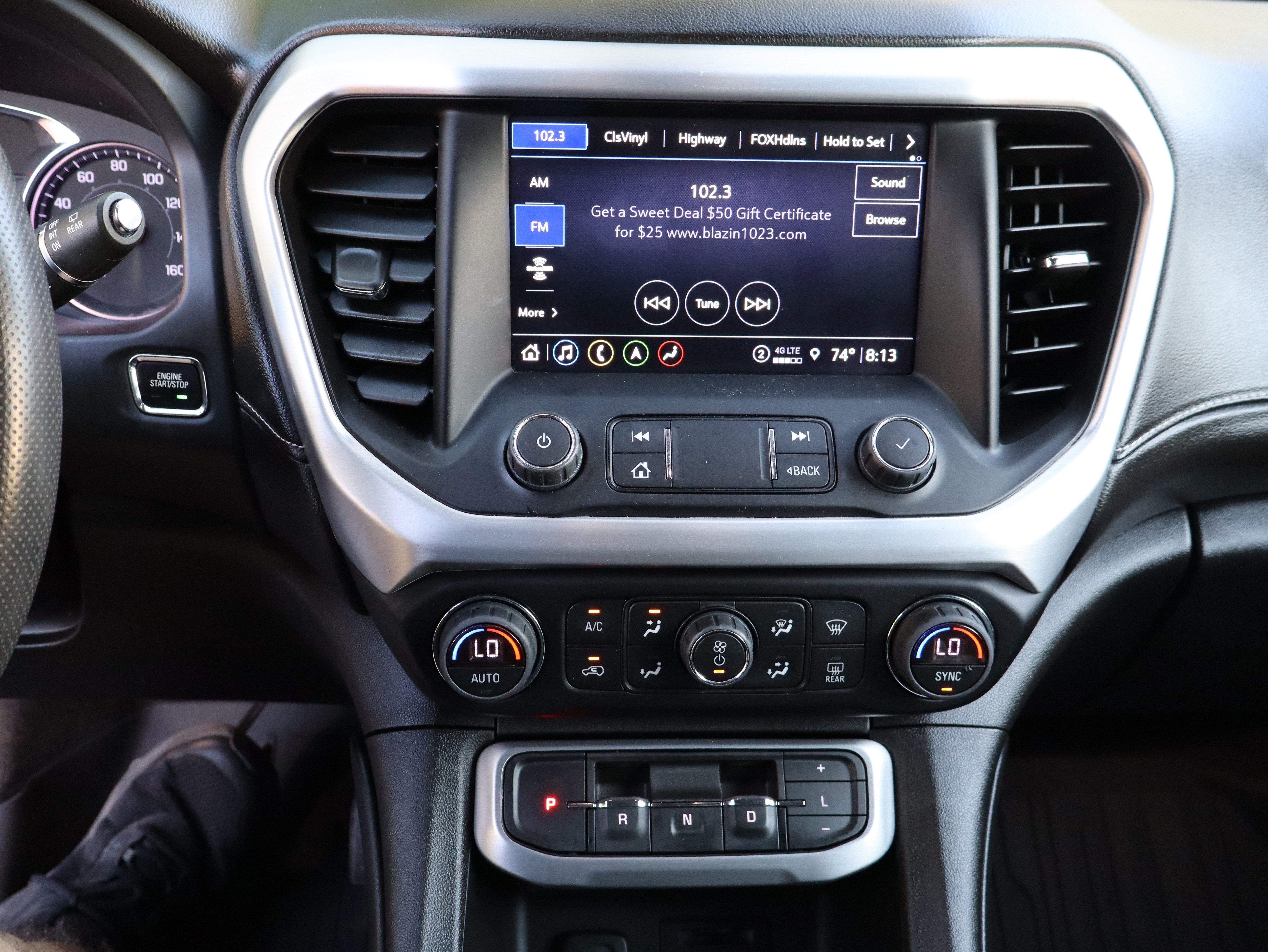 Used 2023 GMC Acadia SLE w/ Driver Convenience Package FWD image 27