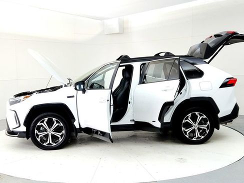 Certified 2023 Toyota RAV4 XSE w/ Weather Package AWD/4WD image 10