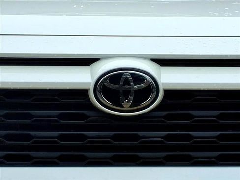 Used 2021 Toyota RAV4 XLE Premium w/ Carpet Mat Package (TMS) image 4