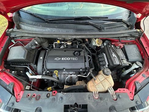 Used 2014 Chevrolet Sonic LT image 11