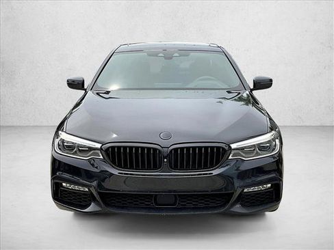 Used 2018 BMW 540i w/ M Sport Package RWD image 2