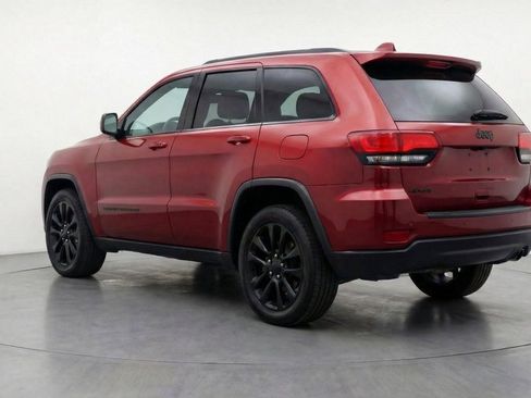 Used 2018 Jeep Grand Cherokee Altitude image 7
