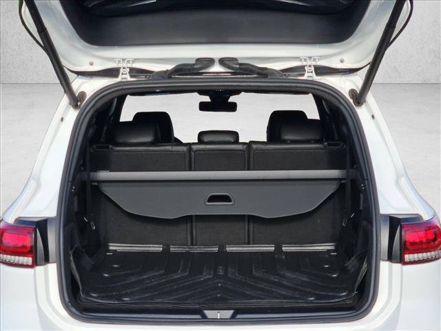 Used 2022 Mercedes-Benz GLB 250 image 4