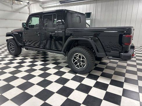 New 2026 Jeep Gladiator Rubicon AWD/4WD image 3
