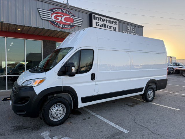 Used 2025 RAM ProMaster 3500 FWD image 2