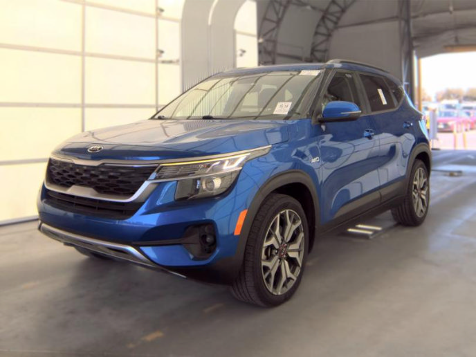 Used 2021 Kia Seltos S AWD/4WD image 1