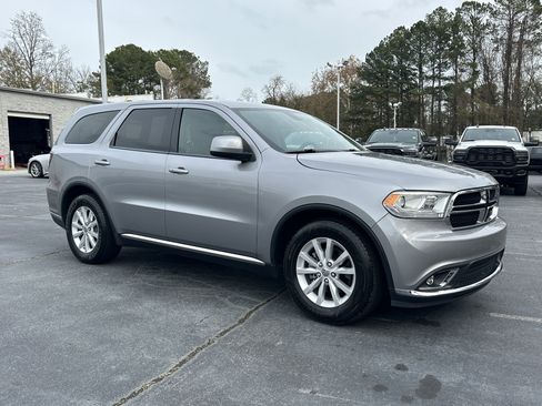 Used 2015 Dodge Durango SXT image 2