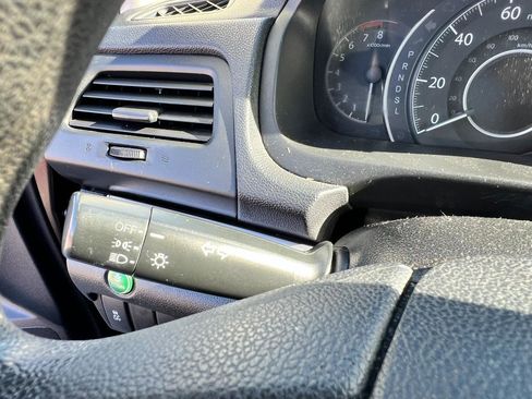Used 2015 Honda CR-V LX image 17