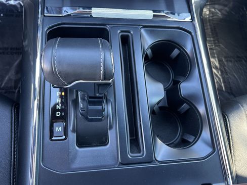 Certified 2022 Ford F150 Lariat w/ Equipment Group 502A High image 22