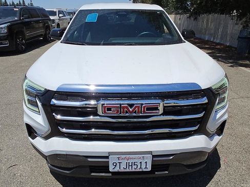 Used 2025 GMC Terrain Elevation AWD/4WD image 7