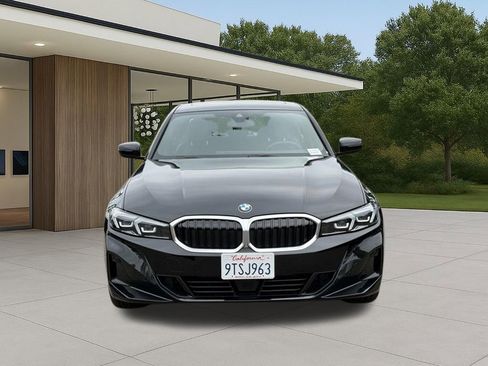 Used 2025 BMW 330i Sedan w/ Convenience Package RWD image 4
