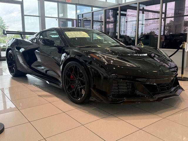 New 2026 Chevrolet Corvette ZR1 w/ ZR1 Carbon Fiber Aero Package RWD image 2