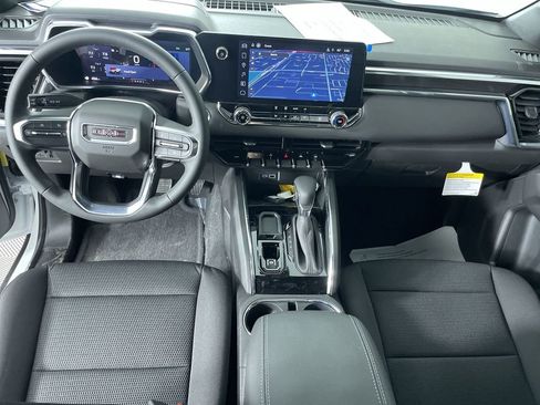 Used 2025 GMC Canyon Elevation image 20