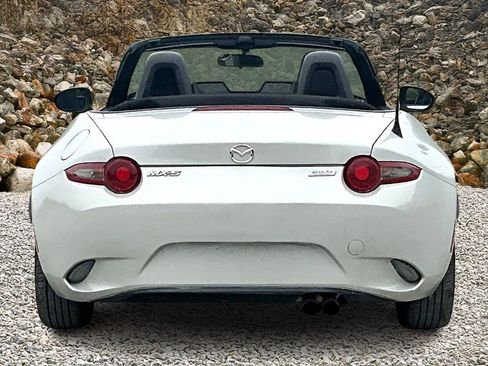 Used 2016 MAZDA MX-5 Miata Sport image 4
