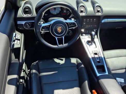 Used 2024 Porsche 718 Boxster S RWD image 11