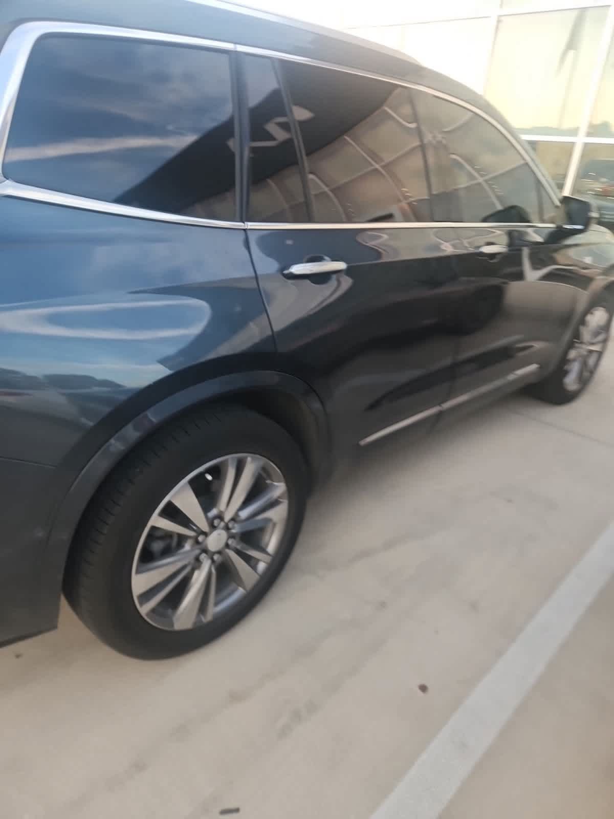 Used 2021 Cadillac XT6 Premium Luxury FWD image 17