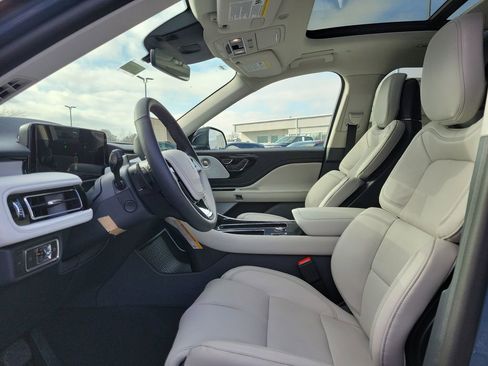 New 2026 Lincoln Aviator Reserve image 16