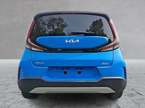 Used 2023 Kia Soul S image 5