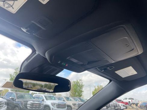 New 2026 GMC Terrain AT4 AWD/4WD image 19