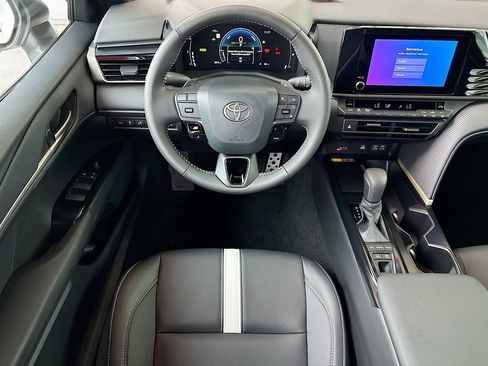 Certified 2026 Toyota Camry SE w/ Convenience Package FWD image 10