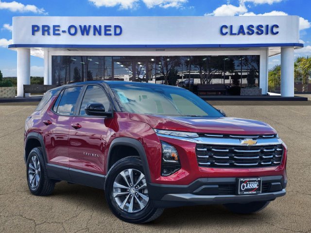 Used 2026 Chevrolet Equinox LT w/ Safety and Technology Package FWD image 1