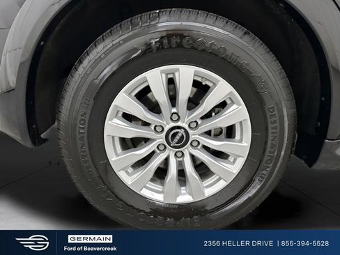 Used 2024 Nissan Armada SV AWD/4WD image 25