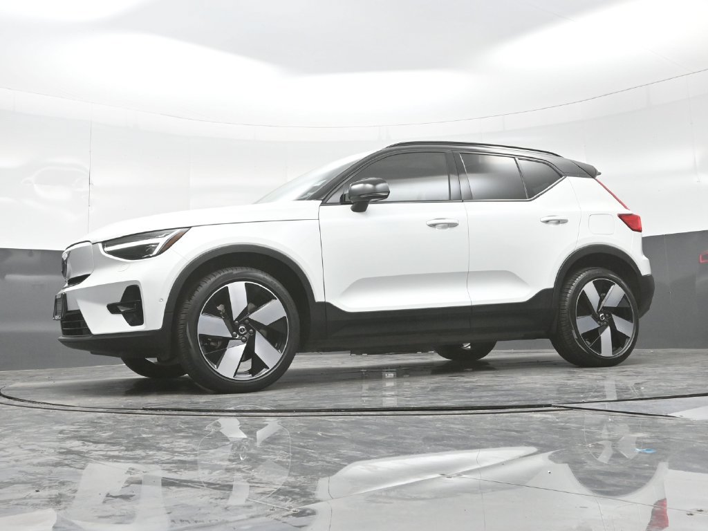 Used 2023 Volvo XC40 Recharge Ultimate AWD/4WD image 27