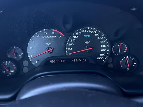 Used 1998 Chevrolet Corvette Coupe w/ Memory Pkg image 15