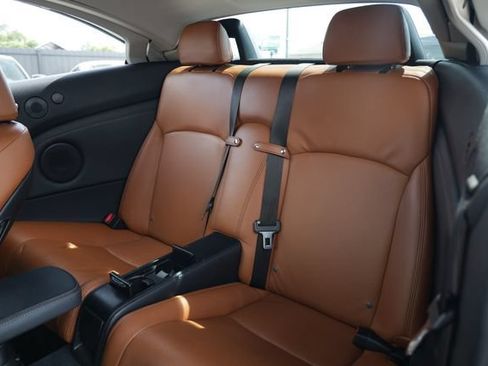 Used 2011 Lexus IS 350C w/ Luxury Pkg RWD image 11
