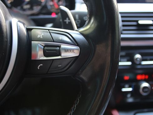 Used 2016 BMW M5 RWD image 10