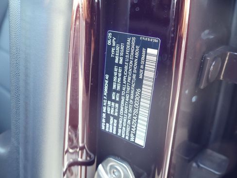 New 2025 Porsche Macan 4 Electric image 27