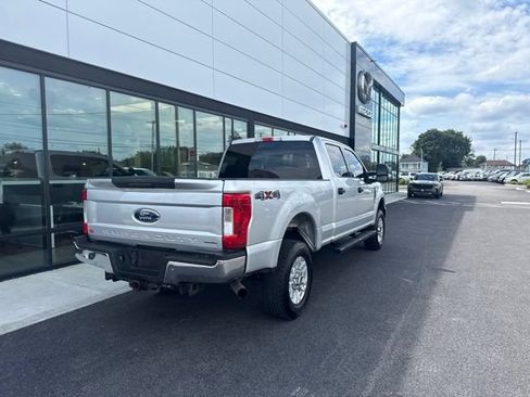 Used 2018 Ford F250 XLT w/ Snow Plow Prep Package AWD/4WD image 3