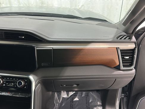 Used 2025 GMC Sierra 1500 Denali w/ Denali Reserve Package image 26