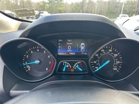 Used 2017 Ford Escape Titanium image 21