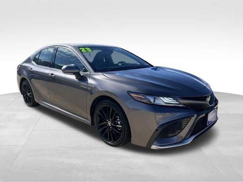 Used 2023 Toyota Camry XSE FWD image 8
