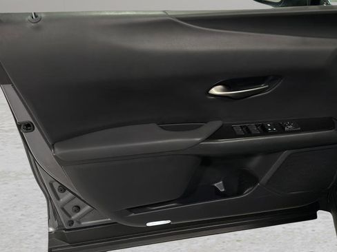 Used 2019 Lexus UX 200 F Sport FWD image 10