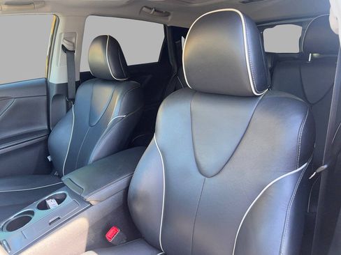 Used 2015 Toyota Venza XLE w/ XLE Premium Package FWD image 15
