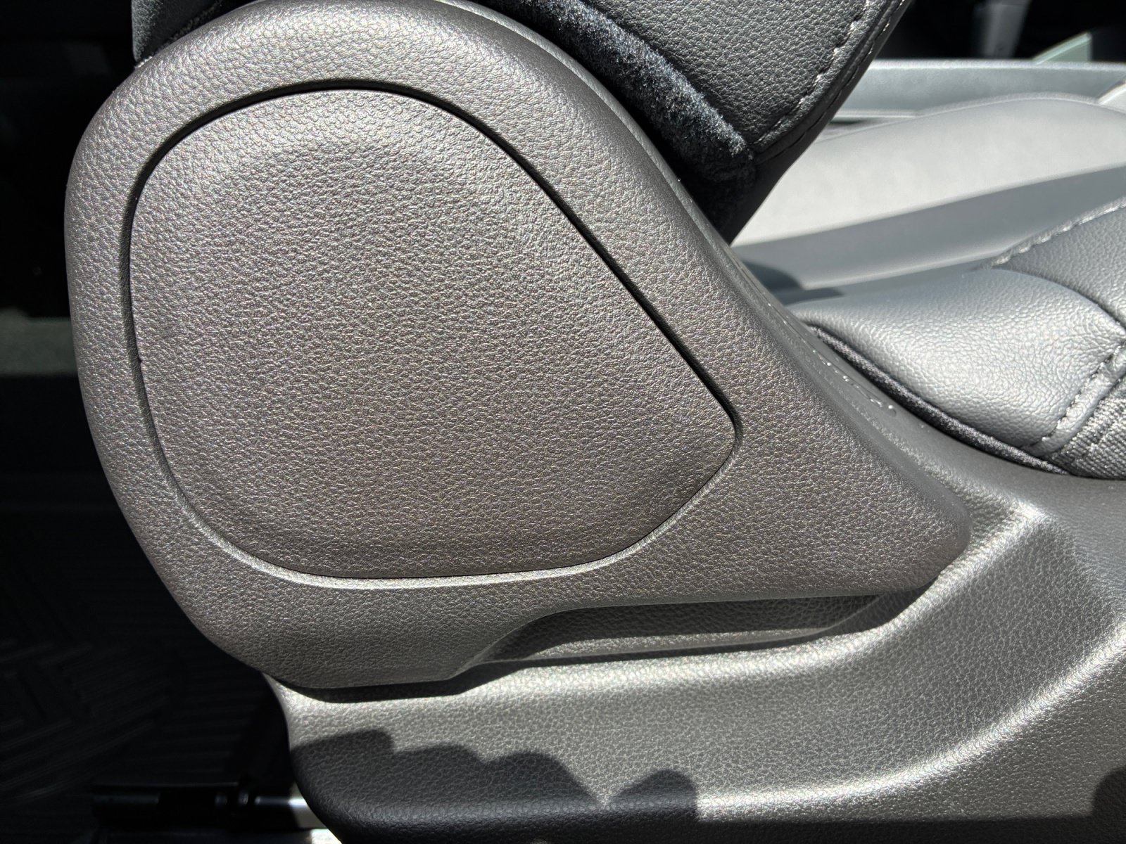 New 2026 Subaru Outback Premium AWD/4WD image 33