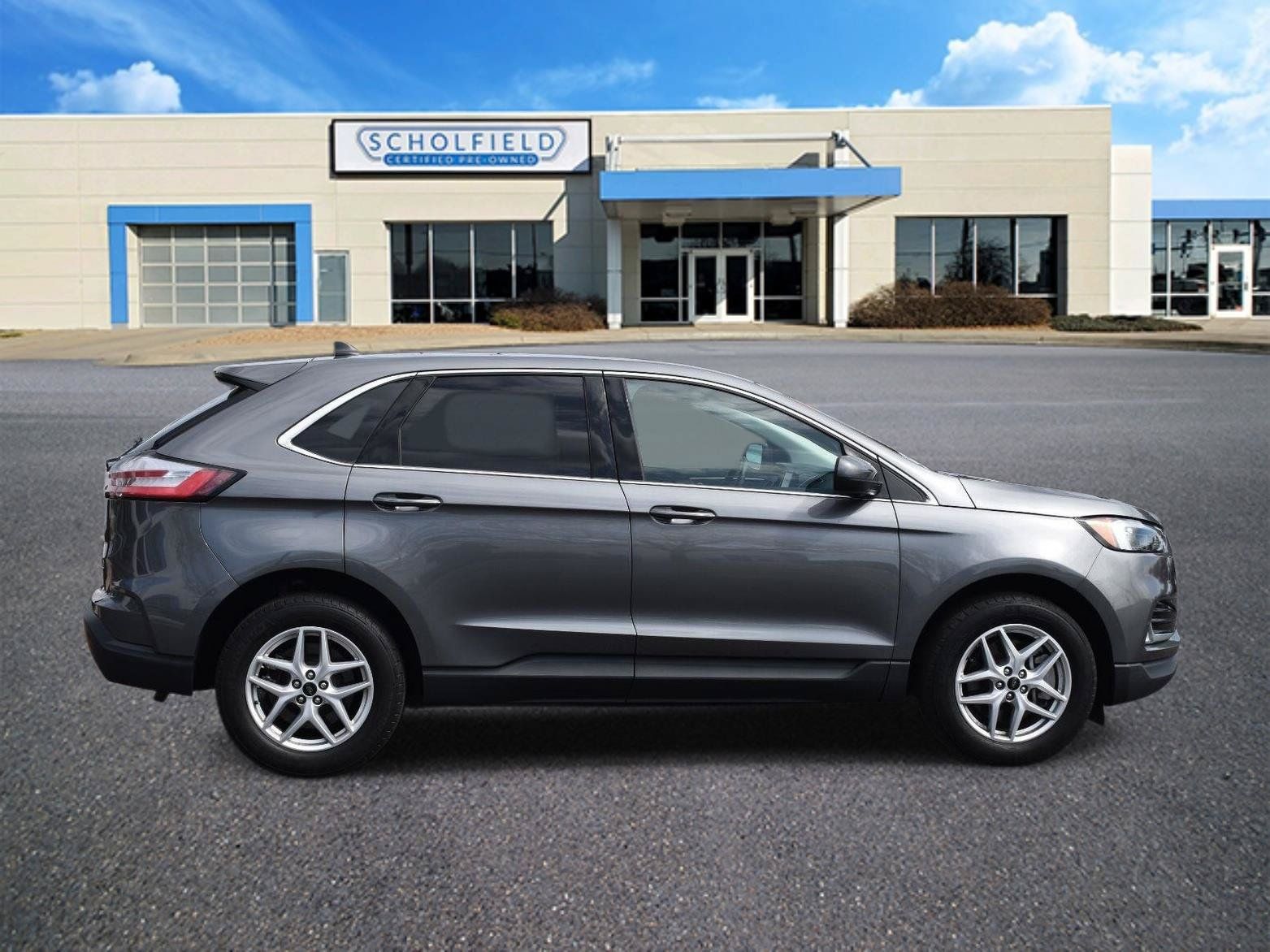 Used 2023 Ford Edge SEL w/ Convenience Package AWD/4WD image 2