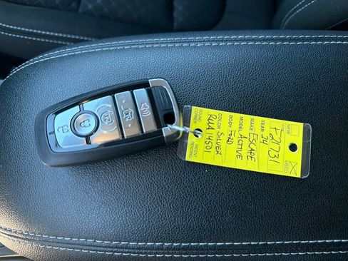Used 2024 Ford Escape Active image 27